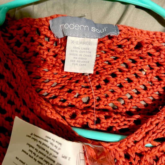 Sweater - Picture 4 of 4